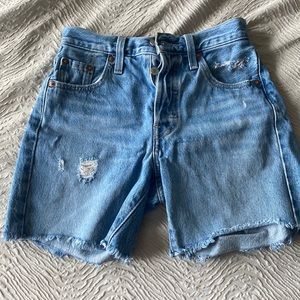 Levi’s 501 Mid Thigh Shorts